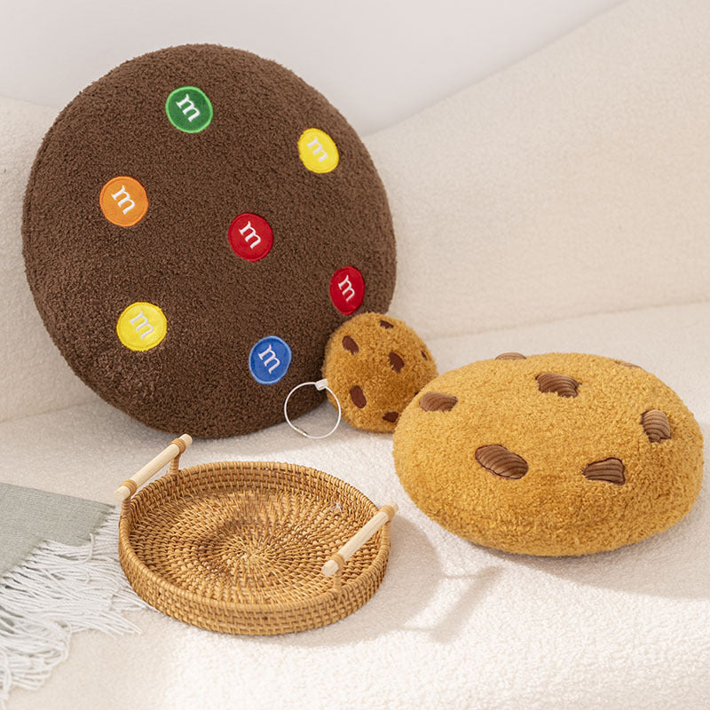 Close-up of premium chocolate chip cookie soft toy for OEM customization and bulk ordering.